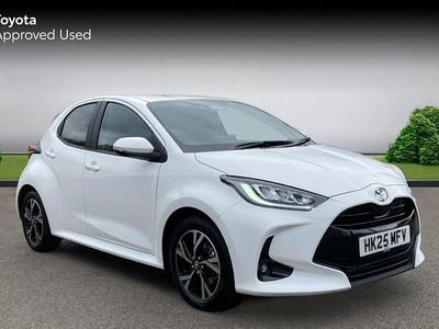Used Toyota Yaris Hybrid Design 116 HP (85 kW) 2025 White Hatchback