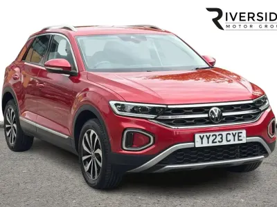 Used VW T-Roc Style 150 HP (110 kW) 2023 Red SUV