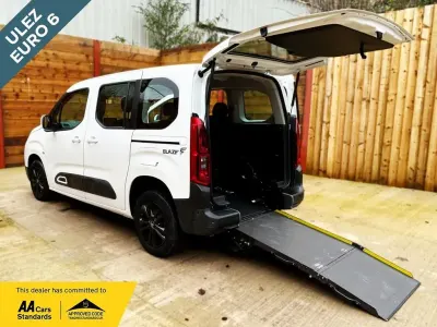 Used Citroën Berlingo Flair 130 HP (95 kW) 2020 White MPV