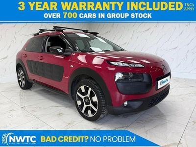 Used Citroën C4 Cactus Flair 100 HP (73 kW) 2016 Green Hatchback