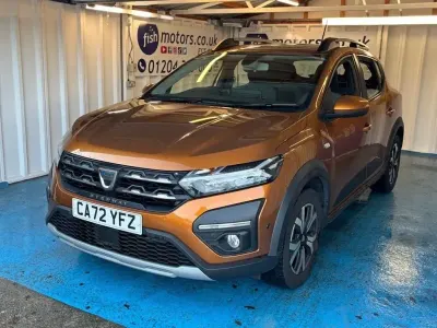 Begagnad Dacia Sandero Prestige 100 HK (73 kW) 2022 Orange Halvkombi