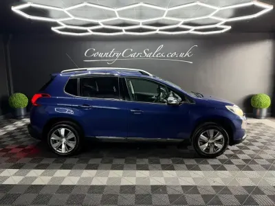 Usado Peugeot 2008 Allure 92 HP (67 kW) 2013 Azul SUV