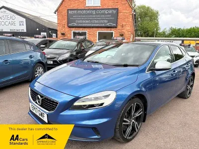 Begagnad Volvo V40 R-Design Pro 2017 Blå