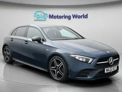 Used Mercedes A180 Executive 136 HP (100 kW) 2022 Blue Hatchback