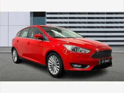 Used Ford Focus Titanium X 123 HP (90 kW) 2018 Red Hatchback