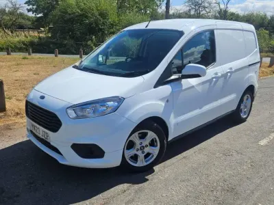 Used Ford Transit Courier Limited 100 HP (73 kW) 2023 White Van