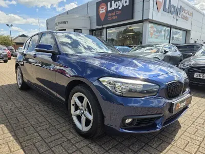 Usado BMW 118 Comfort Edition 2018 Azul Citadino