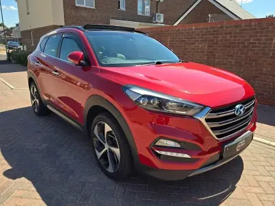 Used Hyundai Tucson Premium SE 136 HP (100 kW) 2016 Red SUV