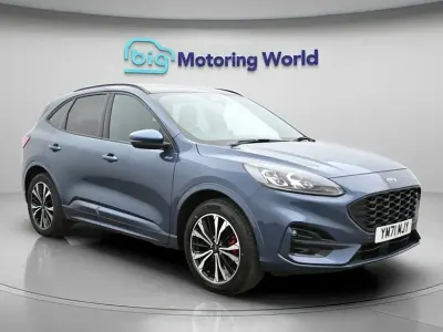 Second-hand Ford Kuga ST-Line X 225 CP (165 kW) 2022 Albastru SUV