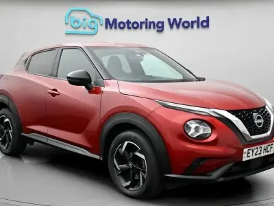 Used Nissan Juke N-Connecta 114 HP (83 kW) 2023 Red SUV