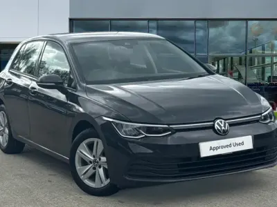 Second-hand VW Golf VIII Life 150 CP (110 kW) 2024 Gri