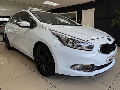Used Kia Ceed 2014 White Hatchback