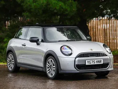 Used Mini Cooper Classic 114 kW (156 HP) 2025 Silver Hatchback