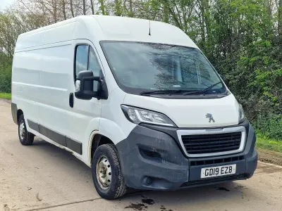 Used Peugeot Boxer 130 HP (95 kW) 2019 White Van