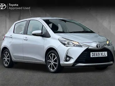 Used Toyota Yaris 111 HP (81 kW) 2019 Silver Hatchback