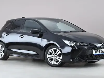 Begagnad Toyota Corolla 122 HK (89 kW) 2022 Halvkombi