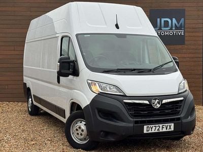 Used Vauxhall Movano S 140 HP (102 kW) 2022 White MPV
