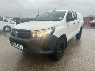 Używany Toyota HiLux Active 150 KM (110 kW) 2019 Biały Pickup