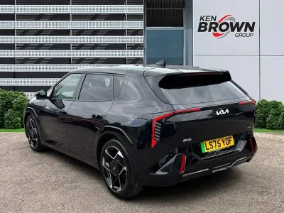 Begagnad Kia EV4 GT-Line S 11 kW (15 HK) 2025 Svart Halvkombi