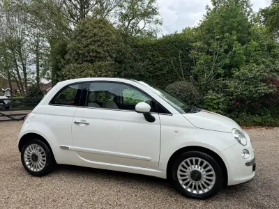 Usado Fiat 500 Lounge 69 HP (50 kW) 2011 Branco Citadino