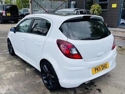 Used Vauxhall Corsa Edition 2011 White Hatchback