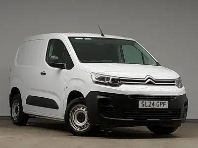 Used Citroën Berlingo 100 HP (73 kW) 2024 White MPV