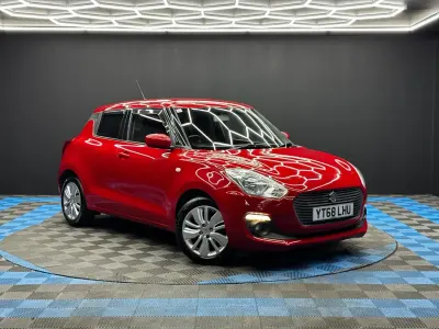 Usado Suzuki Swift SZ-T 2018 Vermelho Citadino
