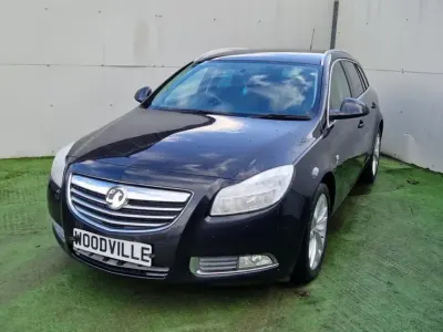 Używany Vauxhall Insignia SRi 160 KM (117 kW) 2012 Czarny Kombi