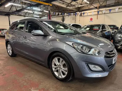 Used Hyundai i30 Style 128 HP (94 kW) 2013 Grey Estate