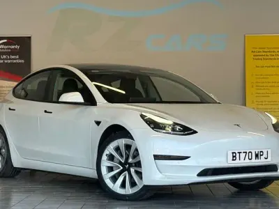 Used Tesla Model 3 Standard Range 180 kW (245 HP) 2020 White Sedan