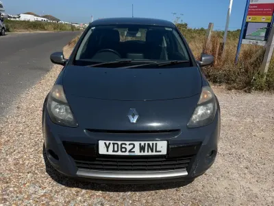 Used Renault Clio Dynamique 75 HP (55 kW) 2012 Blue Hatchback