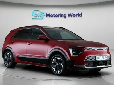 Used Kia e-Niro 147 kW (201 HP) 2023 Red SUV