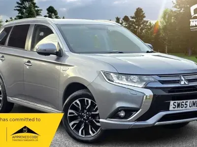 Begagnad Mitsubishi Outlander P-HEV
