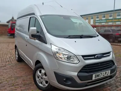 Used Ford Transit Custom Limited 130 HP (95 kW) 2017 Silver Van