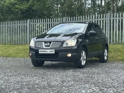 Usado Nissan Qashqai N-TEC 141 HP (103 kW) 2009 Preto SUV