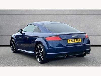 Begagnad Audi TT Black Edition 180 HK (132 kW) 2018 Blå Sportkupé