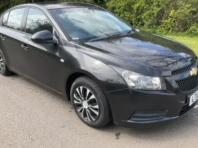 Begagnad Chevrolet Cruze LS 2012