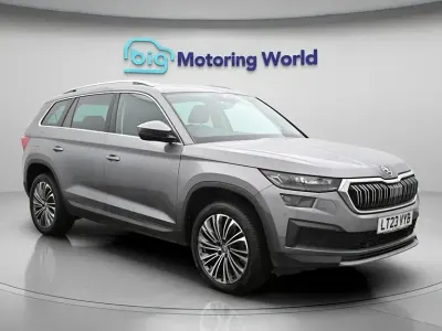 Second-hand Skoda Kodiaq SE L Executive 150 CP (110 kW) 2023 Gri SUV