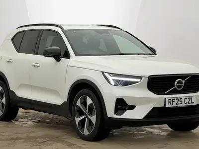 Used Volvo XC40 Plus 197 HP (144 kW) 2027 White SUV