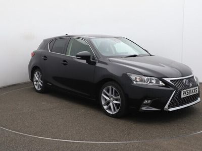 Lexus CT200h