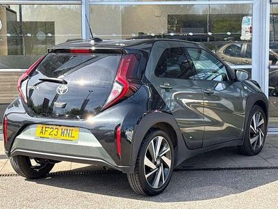 Used Toyota Aygo X 72 HP (52 kW) 2023 Green SUV