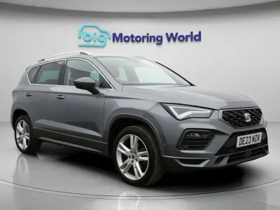 Usado Seat Ateca FR 150 HP (110 kW) 2023 Cinzento SUV