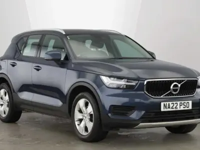 Used Volvo XC40 Momentum 163 HP (119 kW) 2022 Blue SUV