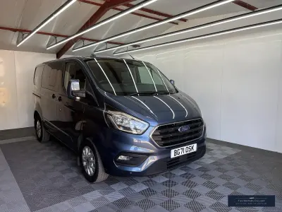 Used Ford 300 Limited 2021 Blue Van