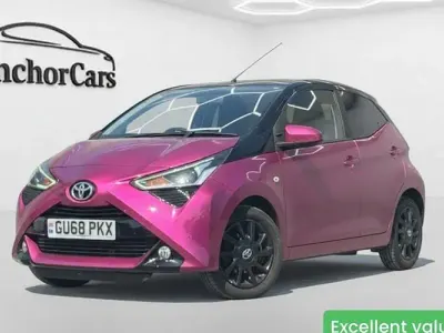 Usado Toyota Aygo X-cite 72 HP (52 kW) 2018 Roxo Citadino