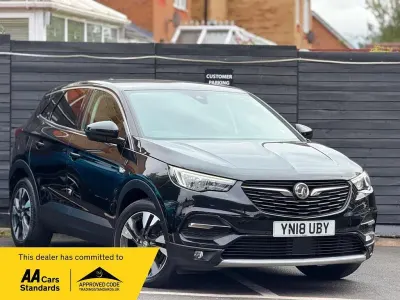 Used Vauxhall Grandland X Sport 120 HP (88 kW) 2018 Black SUV
