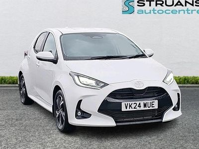 Used Toyota Yaris Hybrid Design 116 HP (85 kW) 2024 White Hatchback
