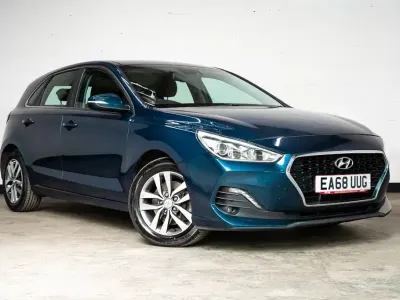 Used Hyundai i30 SE 120 HP (88 kW) 2018 Blue Hatchback