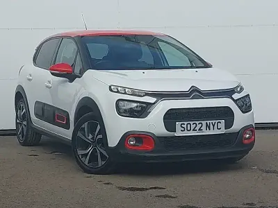 Gebraucht Citroën C3 Shine 102 PS (75 kW) 2022 Weiß Kleinwagen