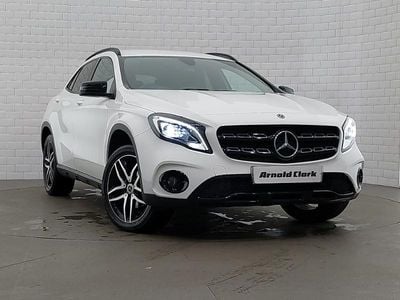 Used Mercedes GLA180 Urban 122 HP (89 kW) 2019 White SUV